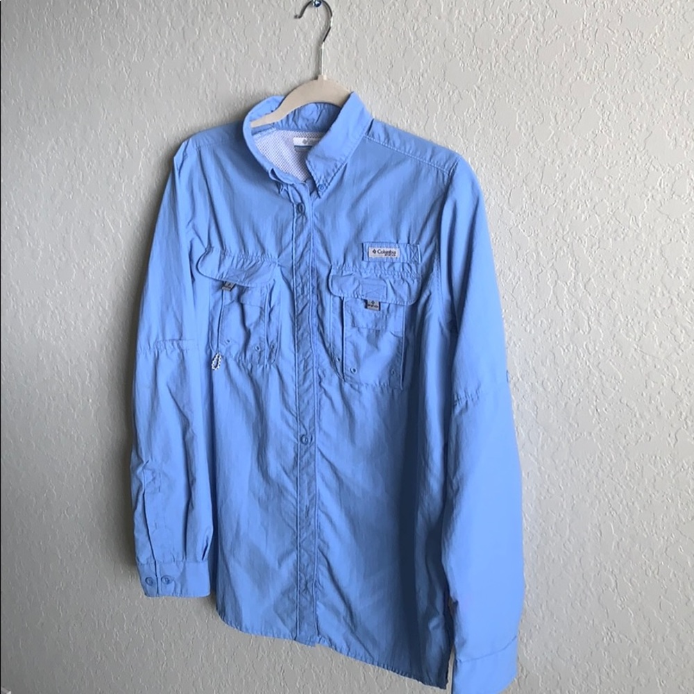 Baby blue Columbia fishing shirt